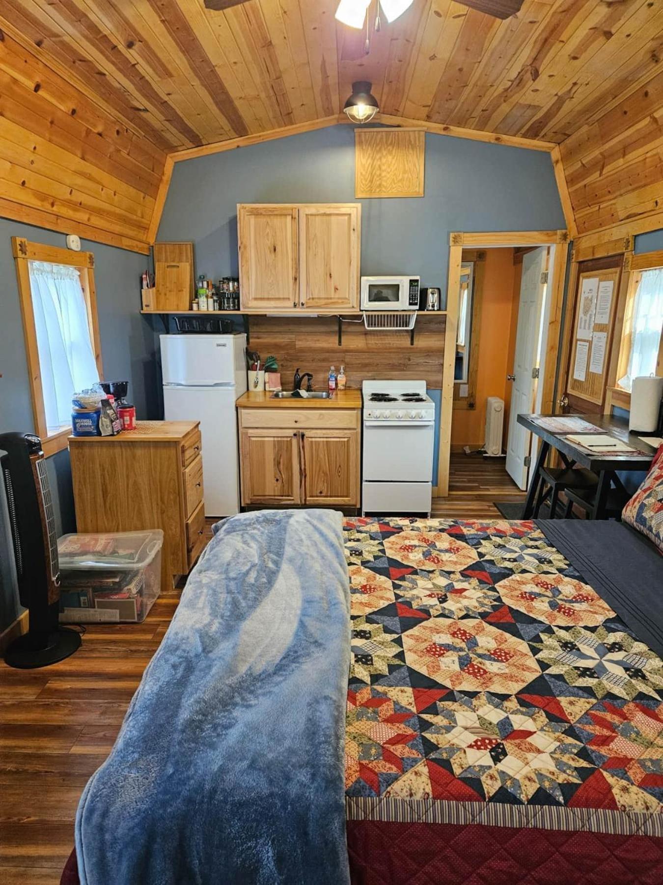 Acorn Cottage At Hocking Vacations Logan Exterior photo